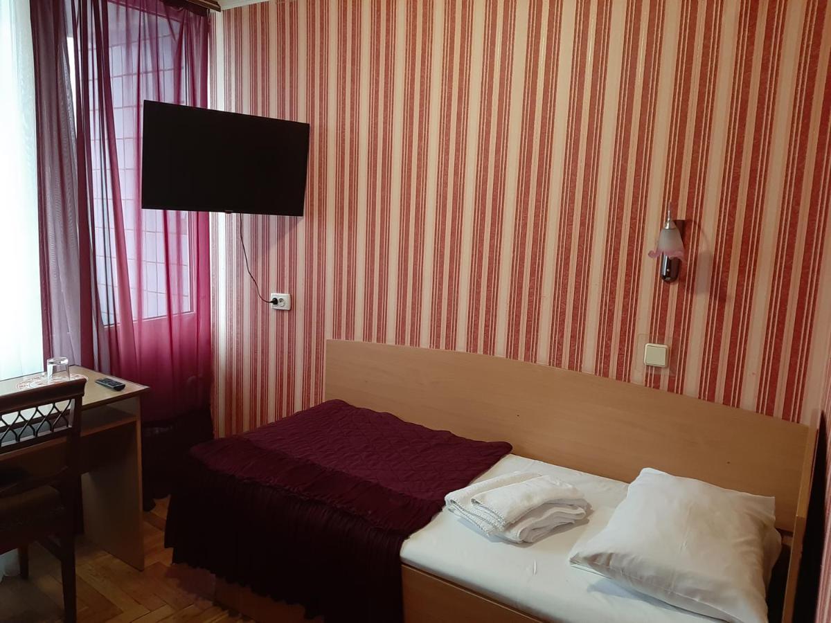 Tourist Hotel 2*